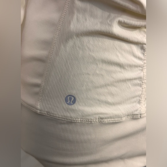 🌼Lululemon Women's Off-White Hooded Stretch Full-Zip Jacket🌼 - Picture 8 of 13